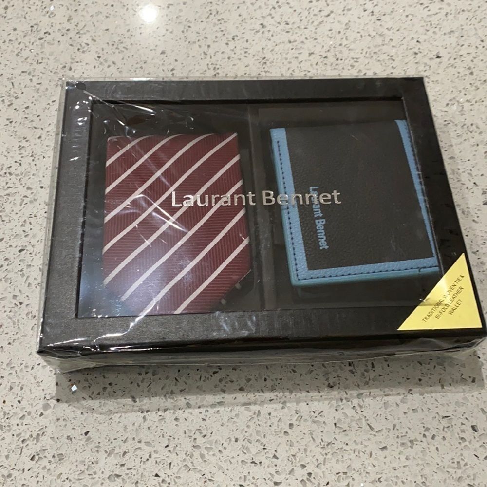 Laurant Bennet $ tie and wallet box